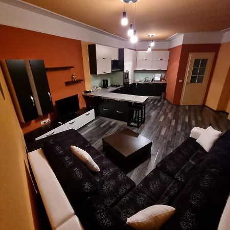 Moonshine Apartament 티라나 외부 사진