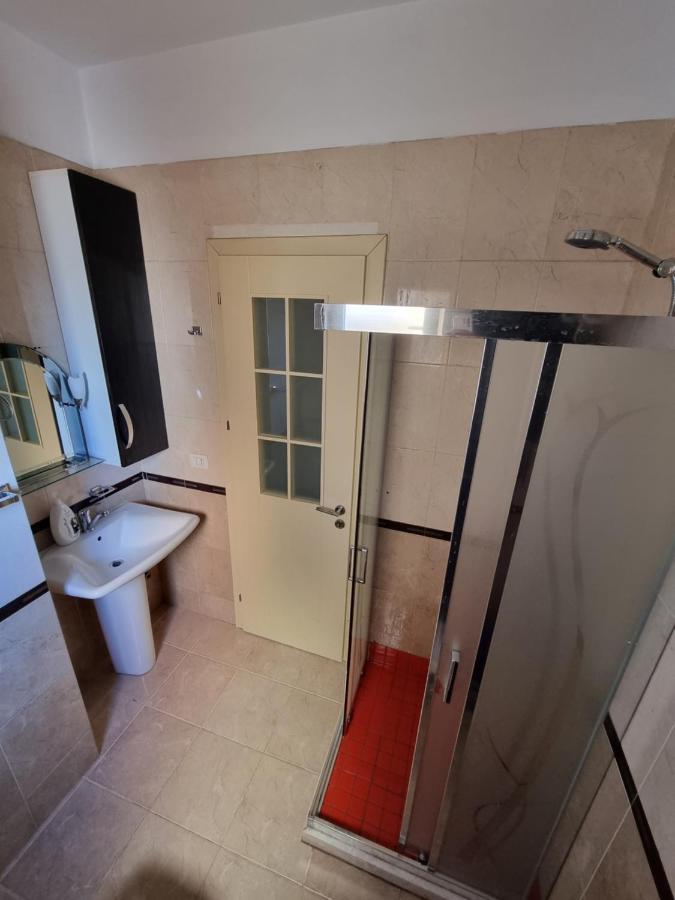 Moonshine Apartament 티라나 외부 사진
